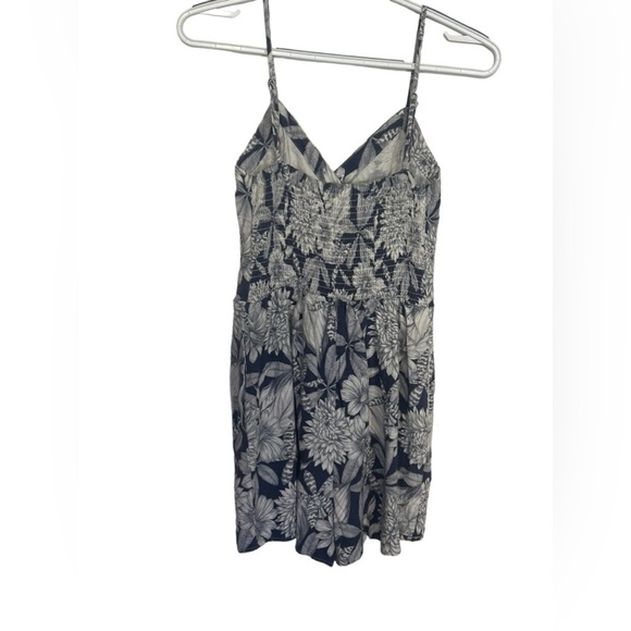 5 Aeropostale Juniors Floral Spaghetti Strap Faux Wrap Button Romper Small - Picture 4 of 16